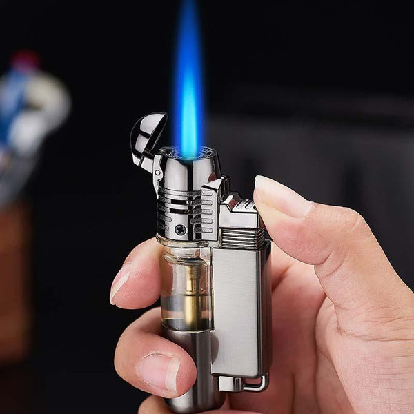 Stormaansteker met blauwe jetvlam die brandt in de hand